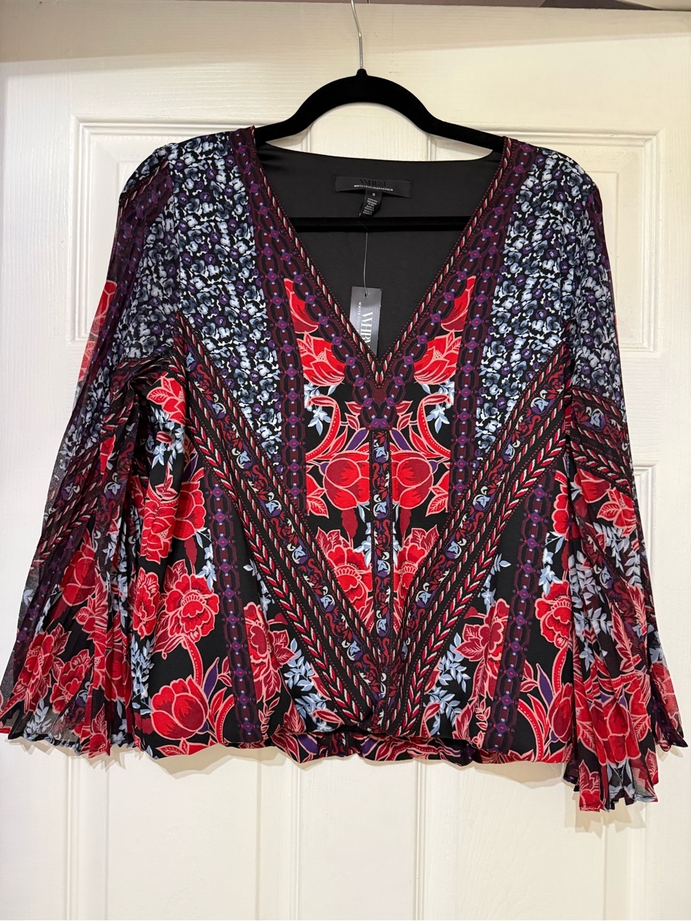 White House Black Market Floral V-Neck Pleated Sleeve Top - Red Pattern